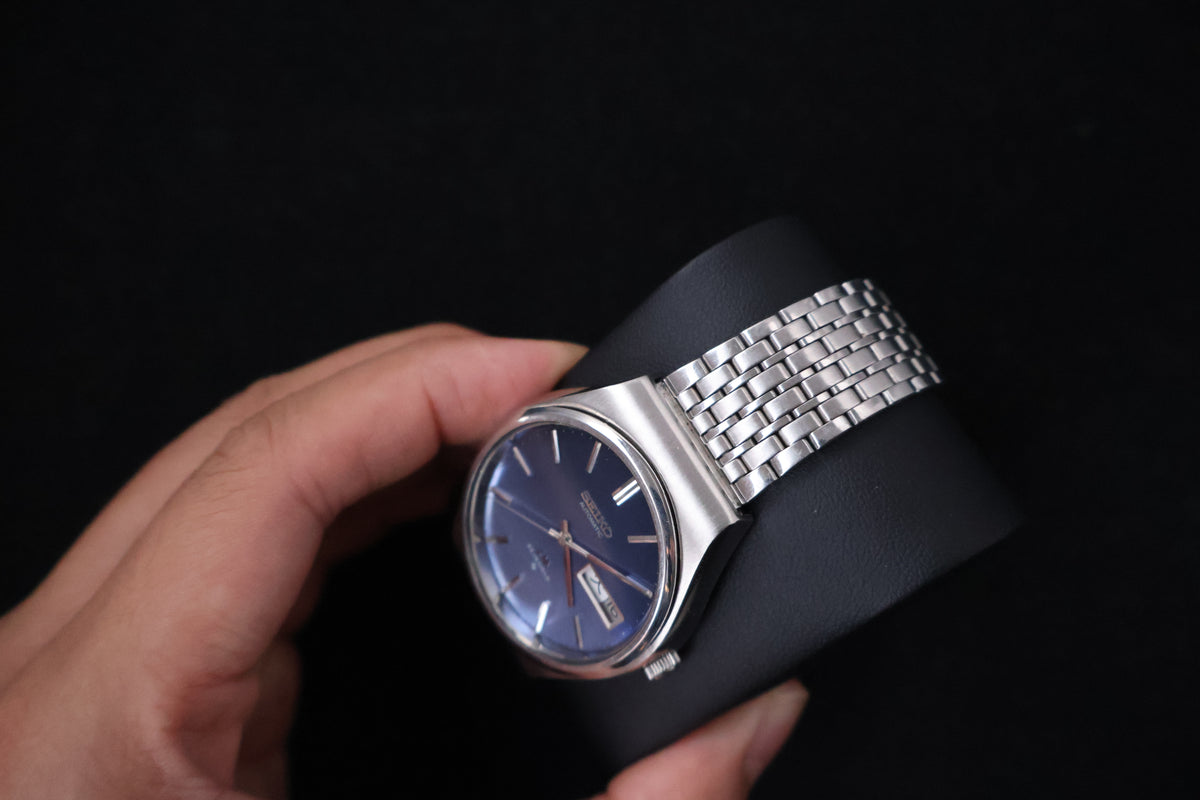 (SERVICED) Rare Vintage 1975 Seiko Lord Matic Blue Dial 23 Jewels 5606-8090