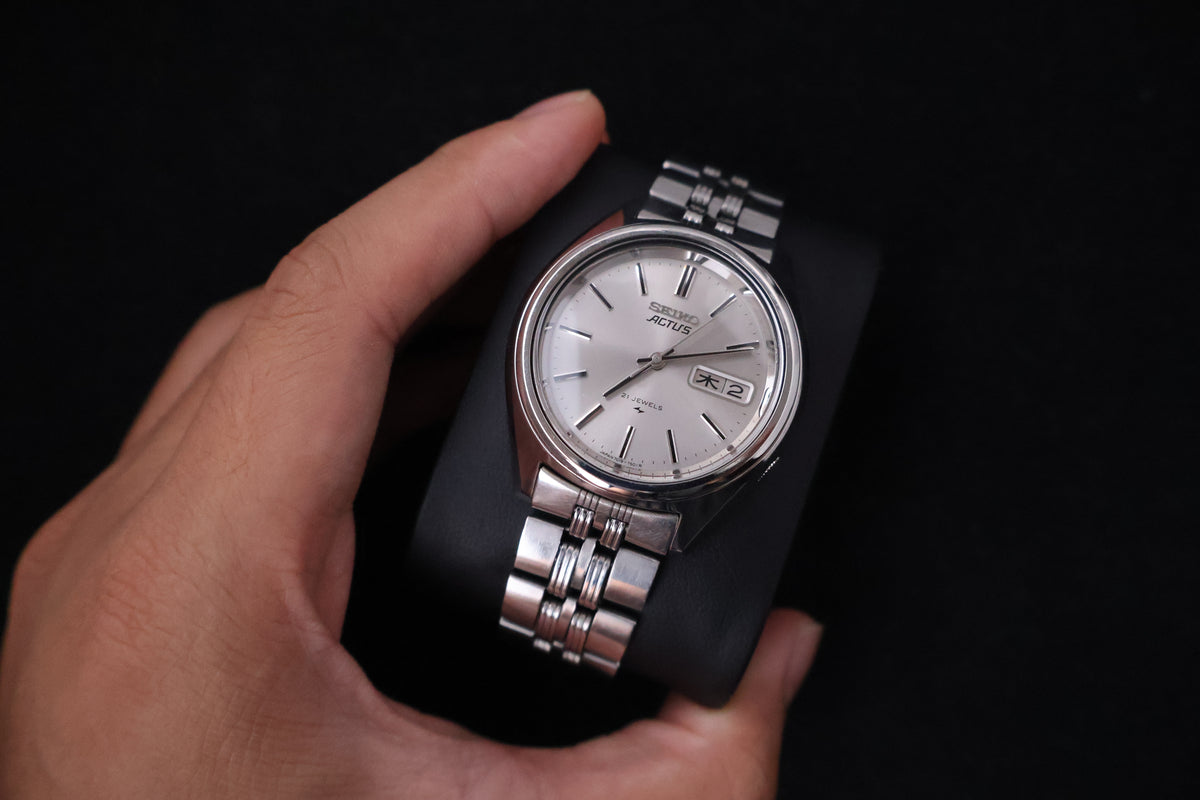 (SERVICED) Rare Vintage 1972 Seiko Actus Silver Sunburst 21 Jewels 7019-7060