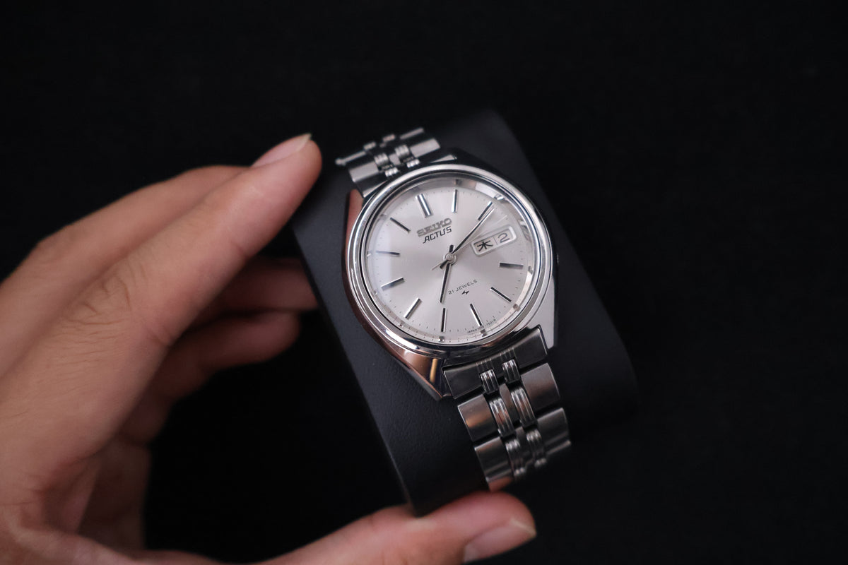 (SERVICED) Rare Vintage 1972 Seiko Actus Silver Sunburst 21 Jewels 7019-7060