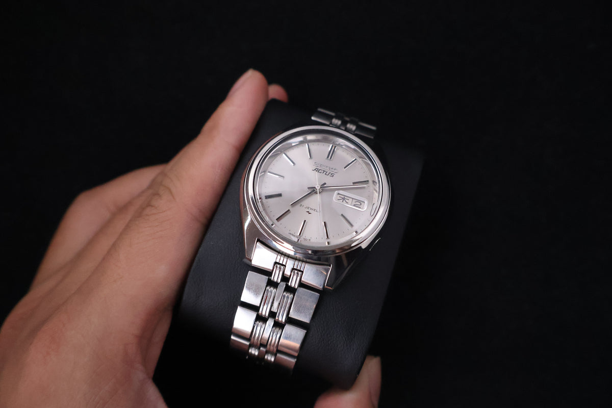 (SERVICED) Rare Vintage 1972 Seiko Actus Silver Sunburst 21 Jewels 7019-7060