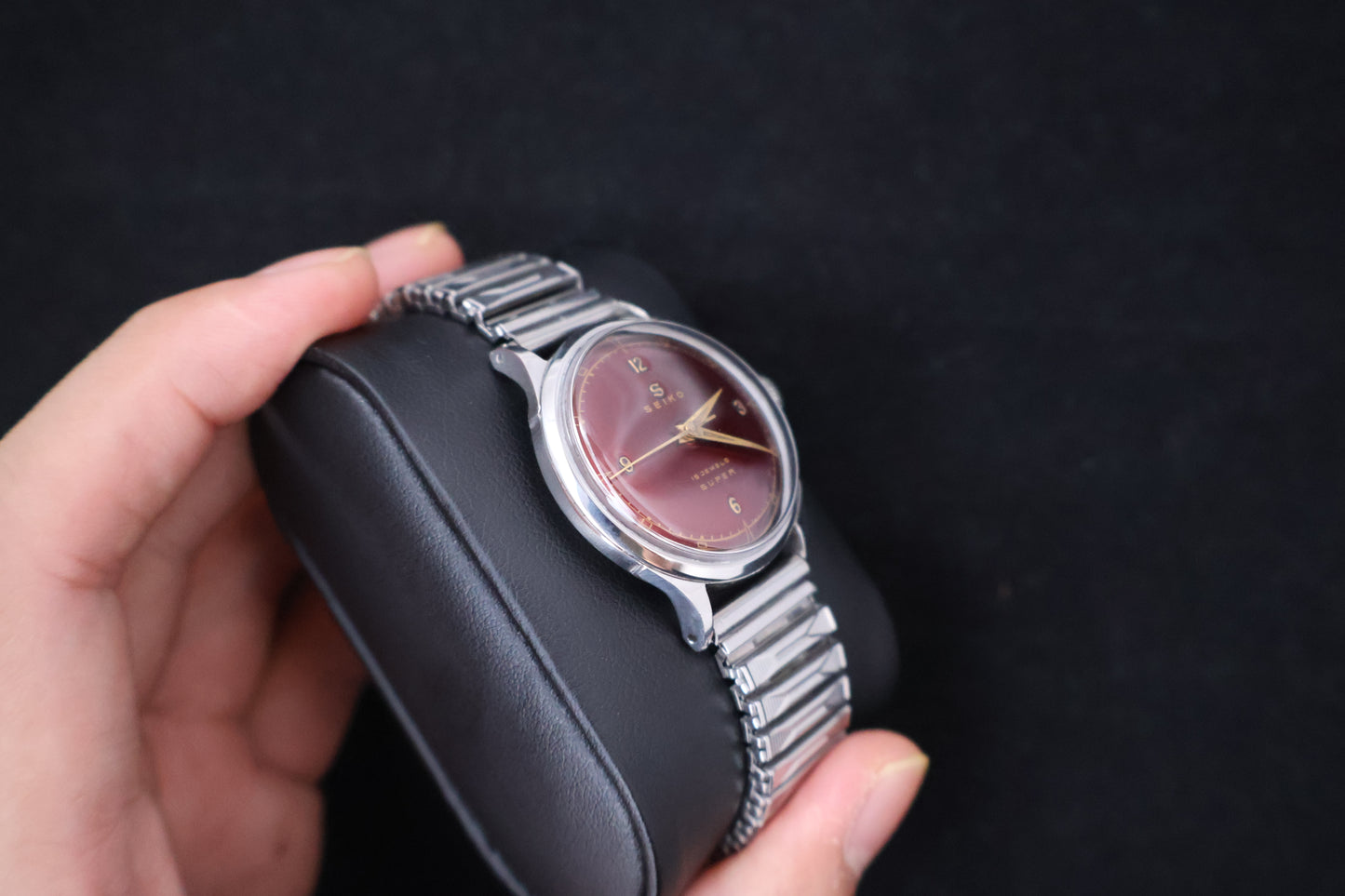 (SERVICED) Rare Vintage 1955 Seiko Super Red Dial Seikosha 15 Jewels - S13005