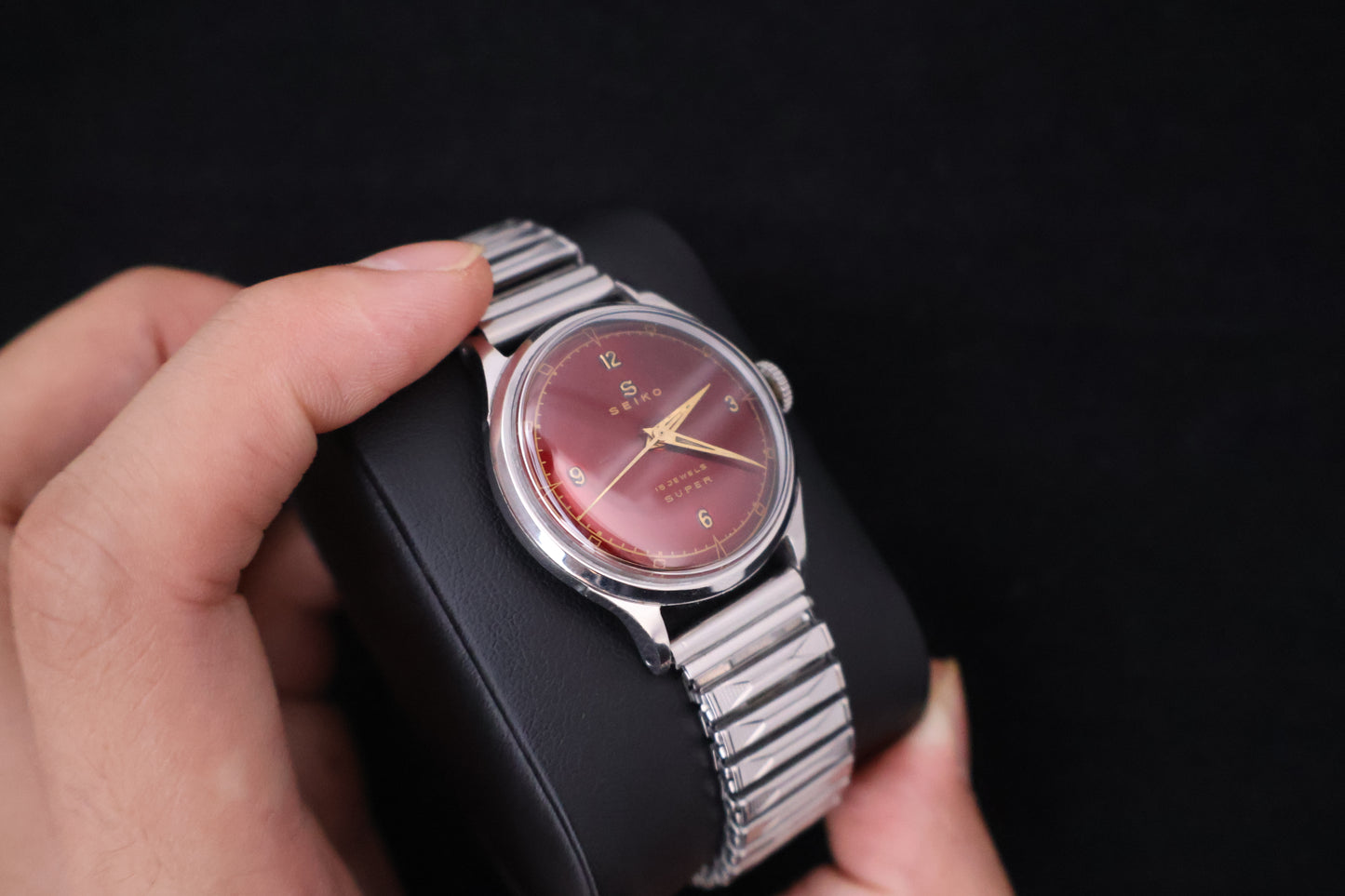(SERVICED) Rare Vintage 1955 Seiko Super Red Dial Seikosha 15 Jewels - S13005