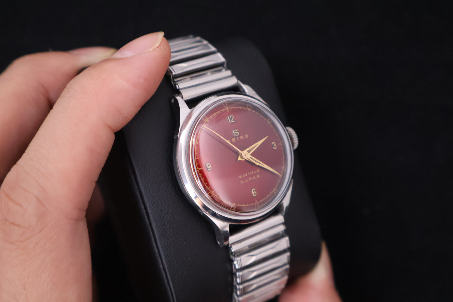 (SERVICED) Rare Vintage 1955 Seiko Super Red Dial Seikosha 15 Jewels - S13005