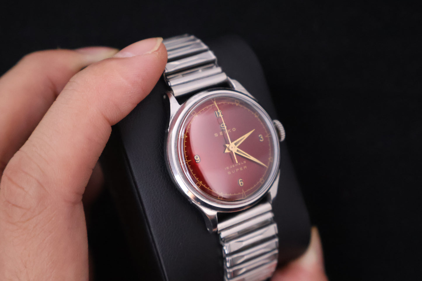 (SERVICED) Rare Vintage 1955 Seiko Super Red Dial Seikosha 15 Jewels - S13005