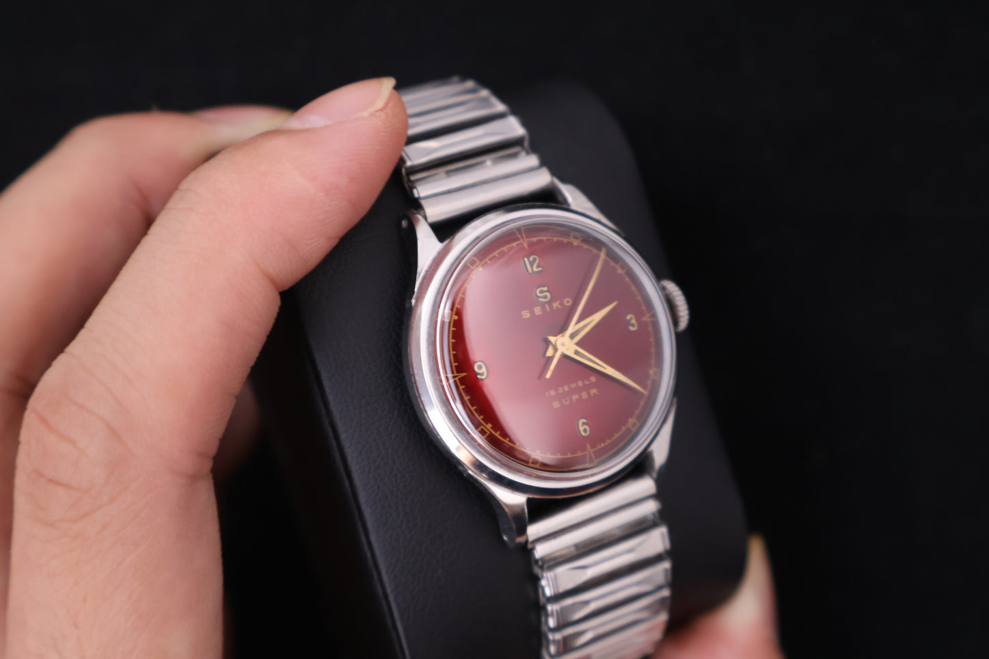 (SERVICED) Rare Vintage 1955 Seiko Super Red Dial Seikosha 15 Jewels - S13005