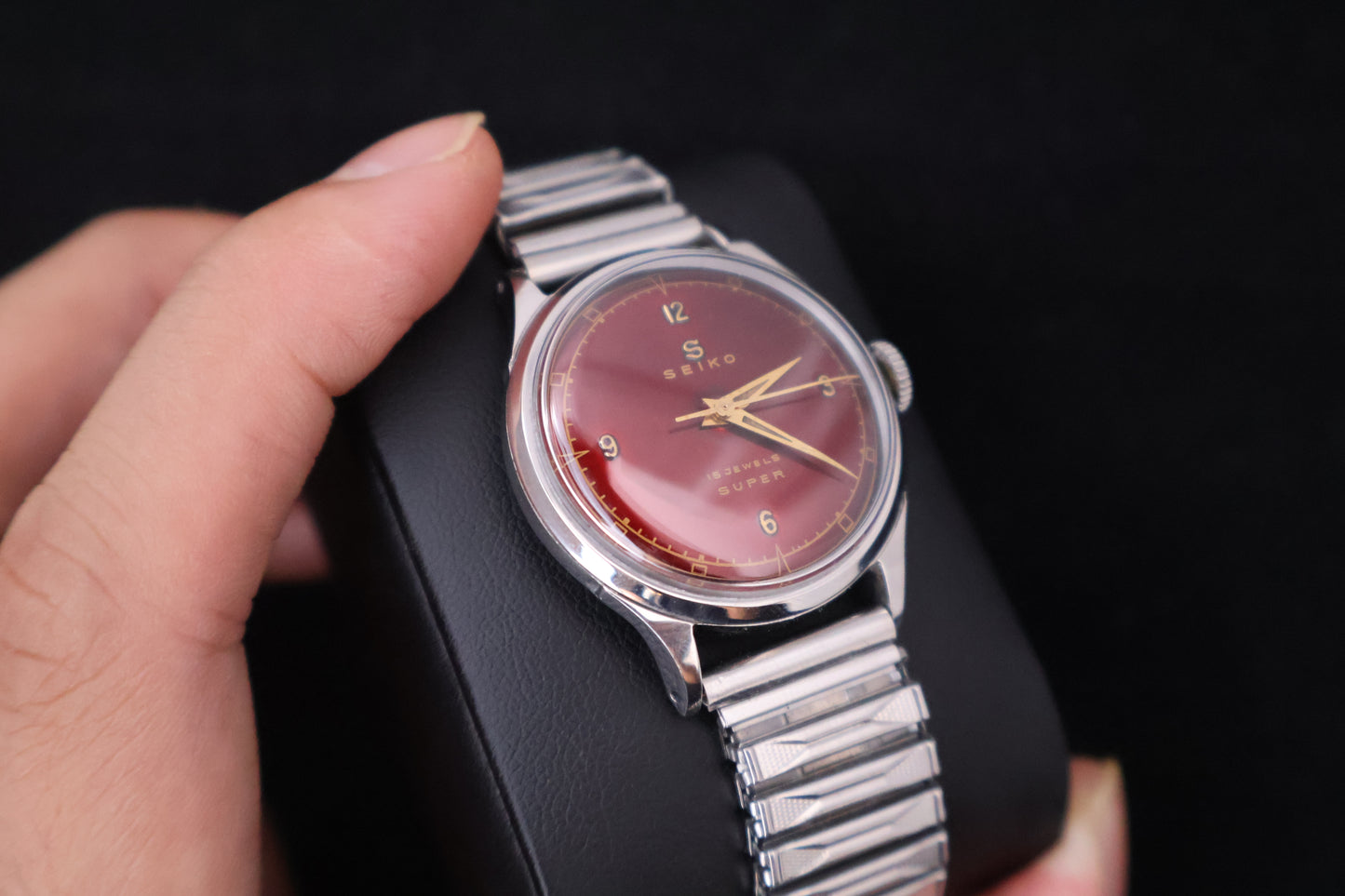 (SERVICED) Rare Vintage 1955 Seiko Super Red Dial Seikosha 15 Jewels - S13005