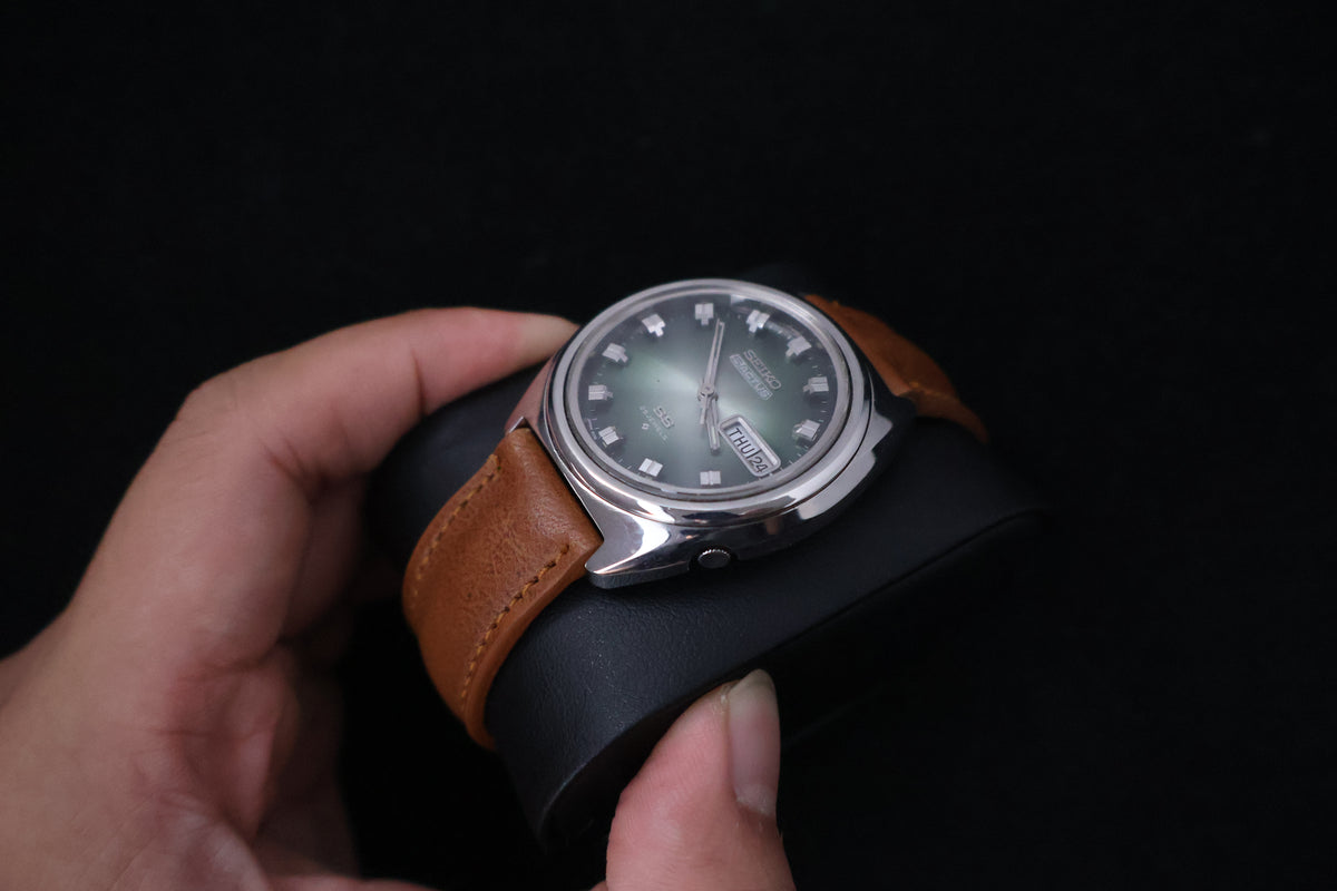 (SERVICED) Rare Vintage 1975 Seiko 5 Actus SS Emerald Green 23 Jewels 6106-8670