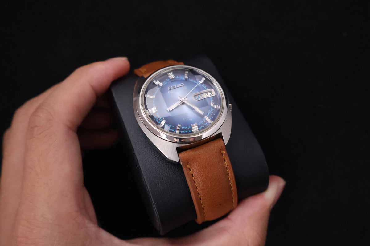 (SERVICED) Rare Vintage 1972 Seiko 5 Actus Blue Faceted 21 Jewels 7019-7210