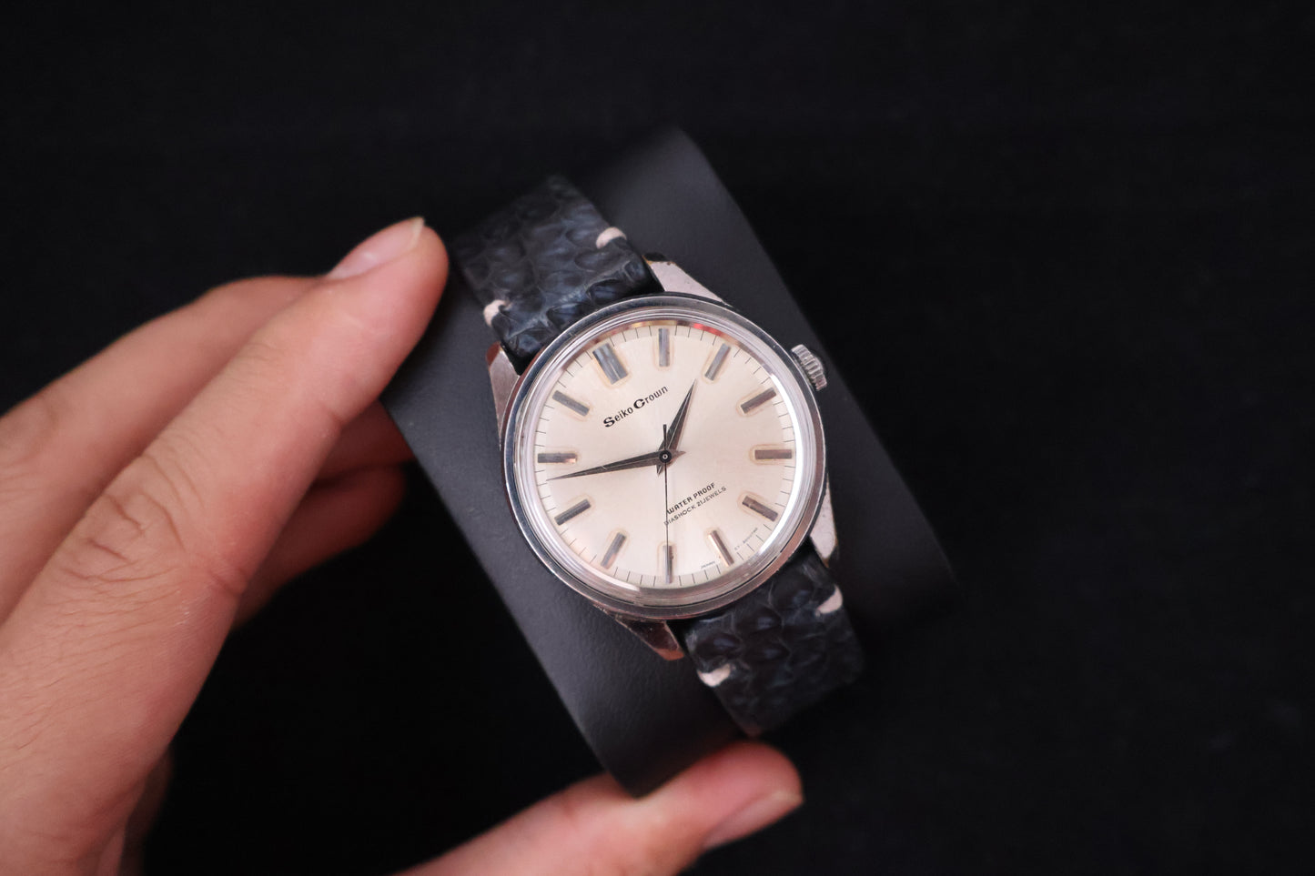 (SERVICED) Rare Vintage 1964 Seiko Crown Diashock 21 Jewels - 57-8000