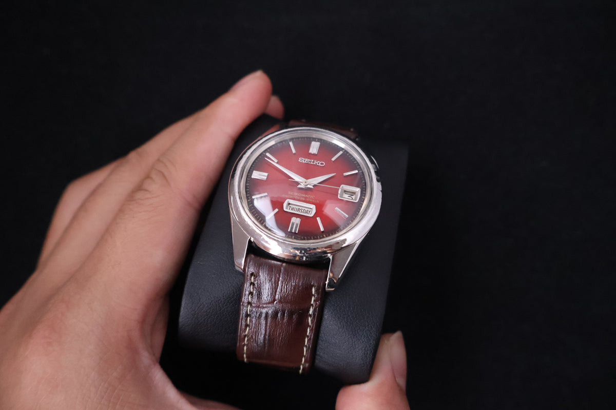 (SERVICED) Rare Vintage 1965 Seiko Seikomatic Weekdater Red Dial 26 Jewels 6206-8100