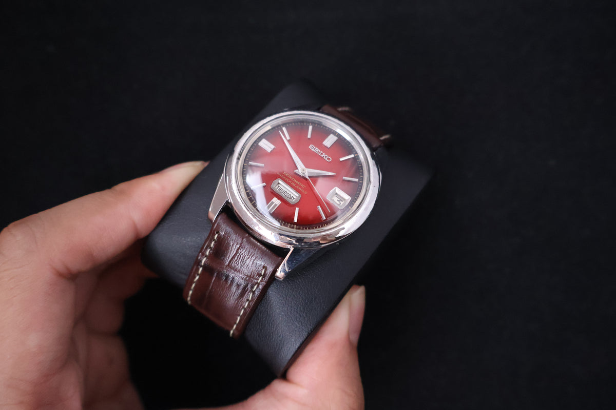 (SERVICED) Rare Vintage 1965 Seiko Seikomatic Weekdater Red Dial 26 Jewels 6206-8100