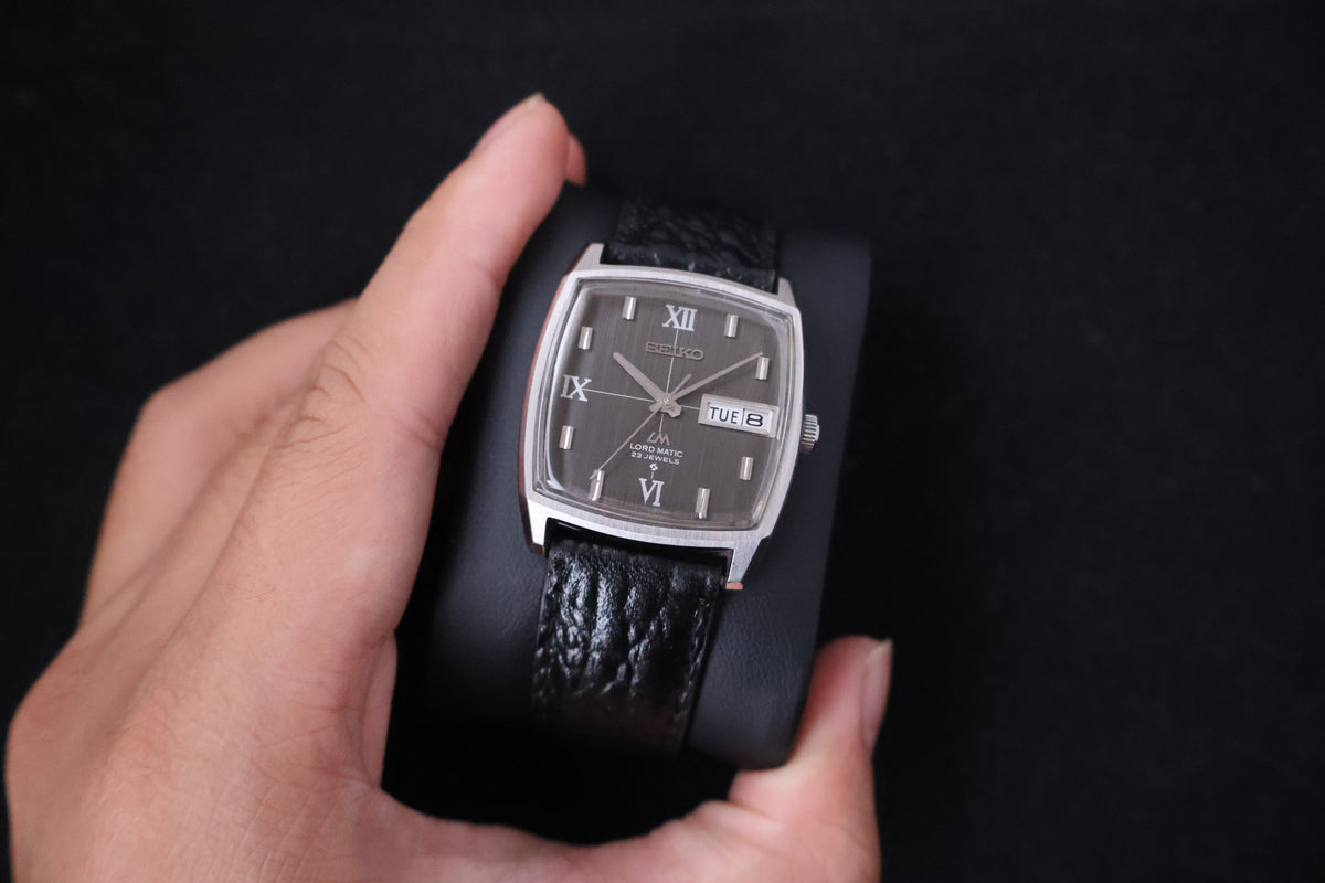 (SERVICED) Rare Vintage 1969 Seiko Lord Matic Roman Dial 23 Jewels 5606-5000