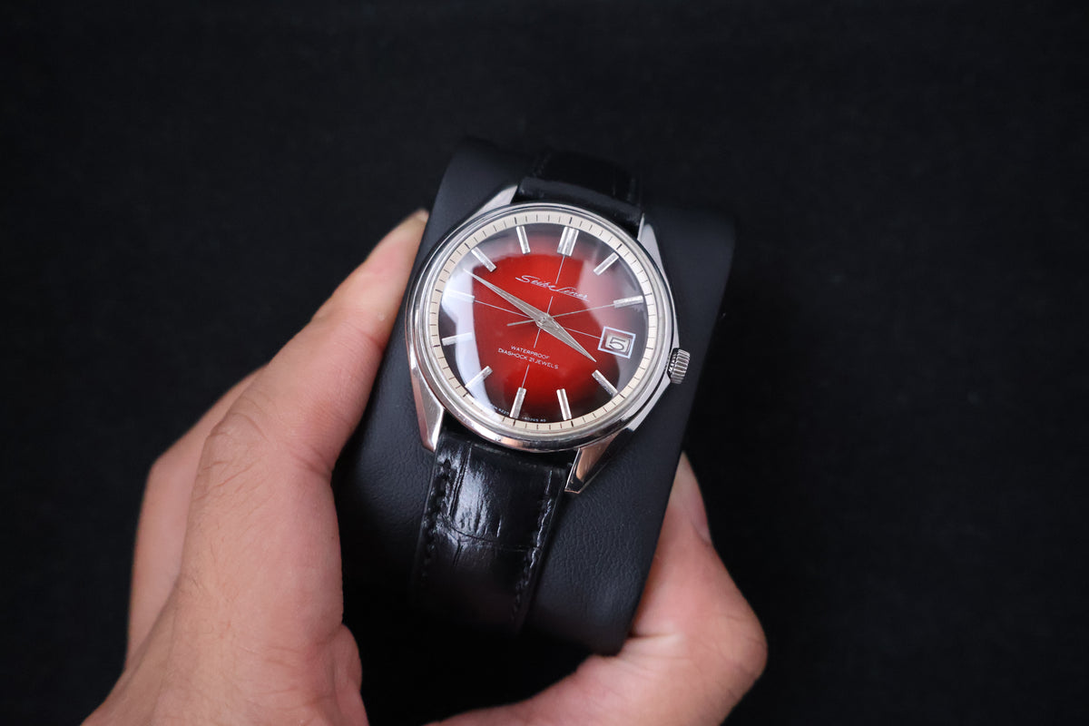 (SERVICED) Rare Vintage 1966 Seiko Skyliner Red Dial 21 Jewels 6222-8000