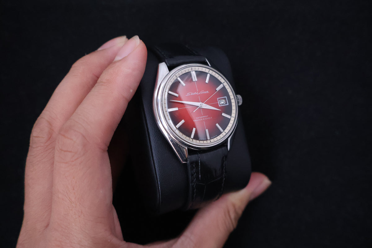 (SERVICED) Rare Vintage 1966 Seiko Skyliner Red Dial 21 Jewels 6222-8000