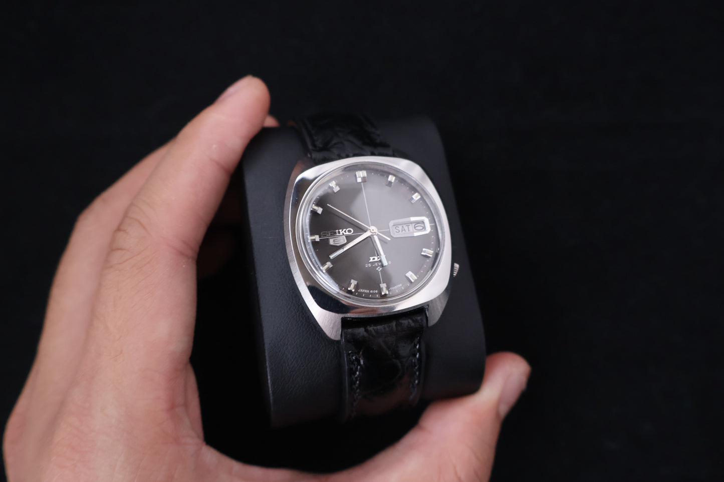 (SERVICED) Rare Vintage 1967 Seiko 5 DX Deluxe 25 Jewels 6106-7010