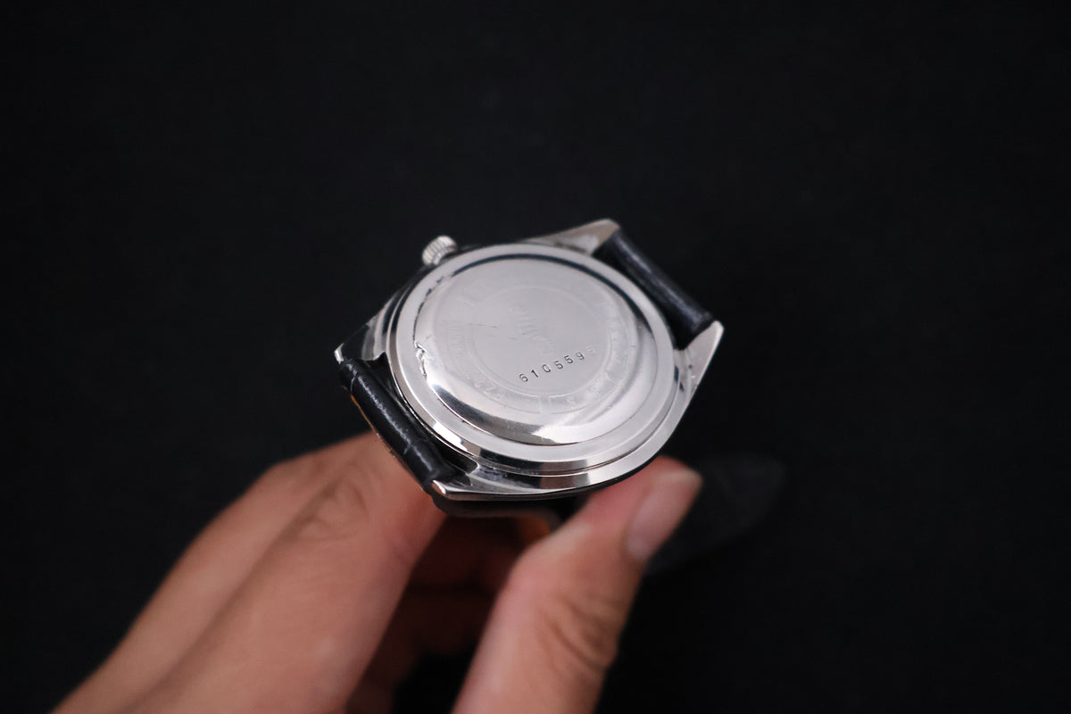 (SERVICED) Rare Vintage 1966 Seiko Skyliner Red Dial 21 Jewels 6222-8000