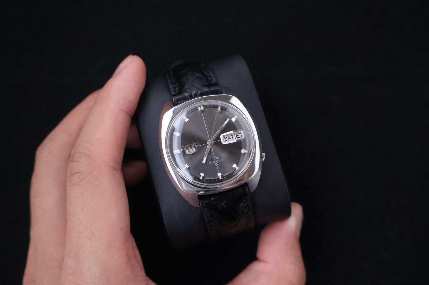 (SERVICED) Rare Vintage 1967 Seiko 5 DX Deluxe 25 Jewels 6106-7010