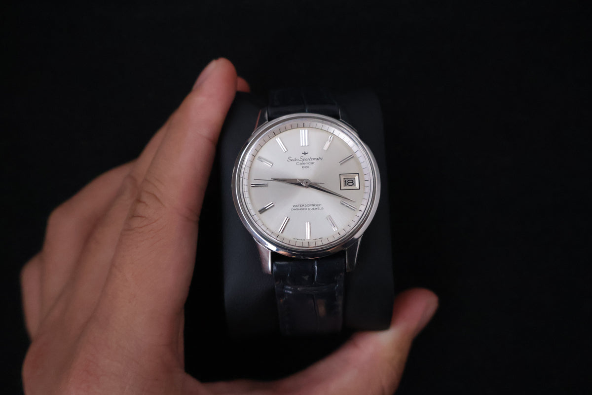 (SERVICED) Rare Vintage 1965 Seiko Sportsmatic Calendar 820 17 Jewels 7625-8961