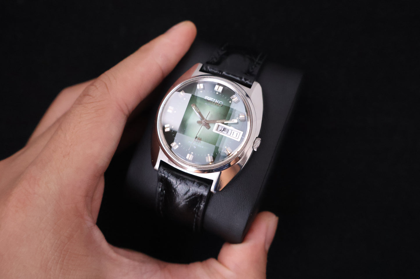 (SERVICED) Rare Vintage 1972 Seiko Lord Matic Emerald Faceted 25 Jewels 5606-7230
