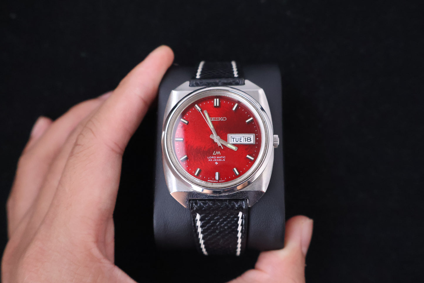 (SERVICED) Rare Vintage 1969 Seiko Lord Matic Red Dial 23 Jewels 5606-9030