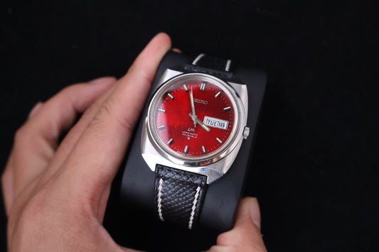 (SERVICED) Rare Vintage 1969 Seiko Lord Matic Red Dial 23 Jewels 5606-9030