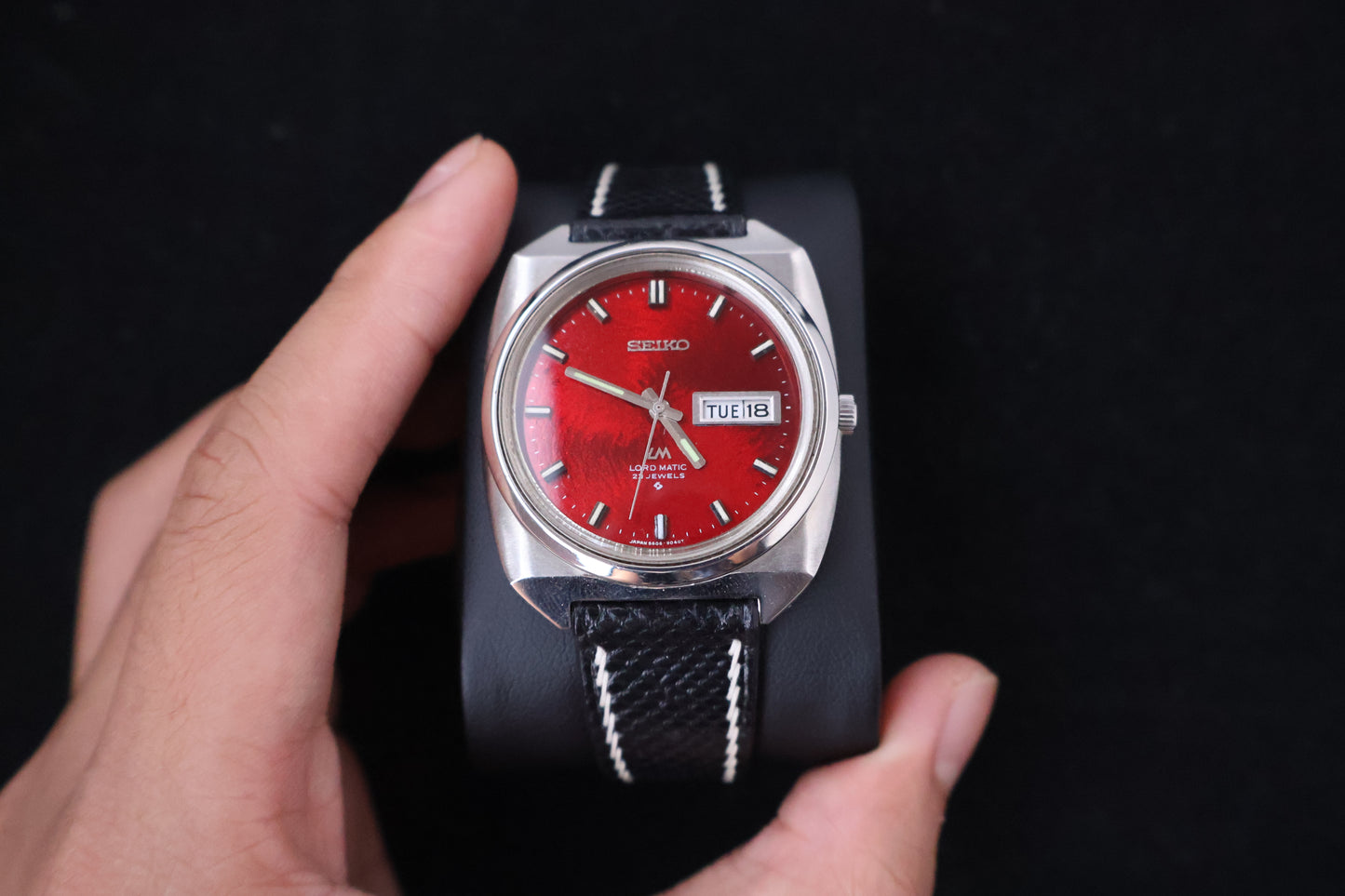 (SERVICED) Rare Vintage 1969 Seiko Lord Matic Red Dial 23 Jewels 5606-9030