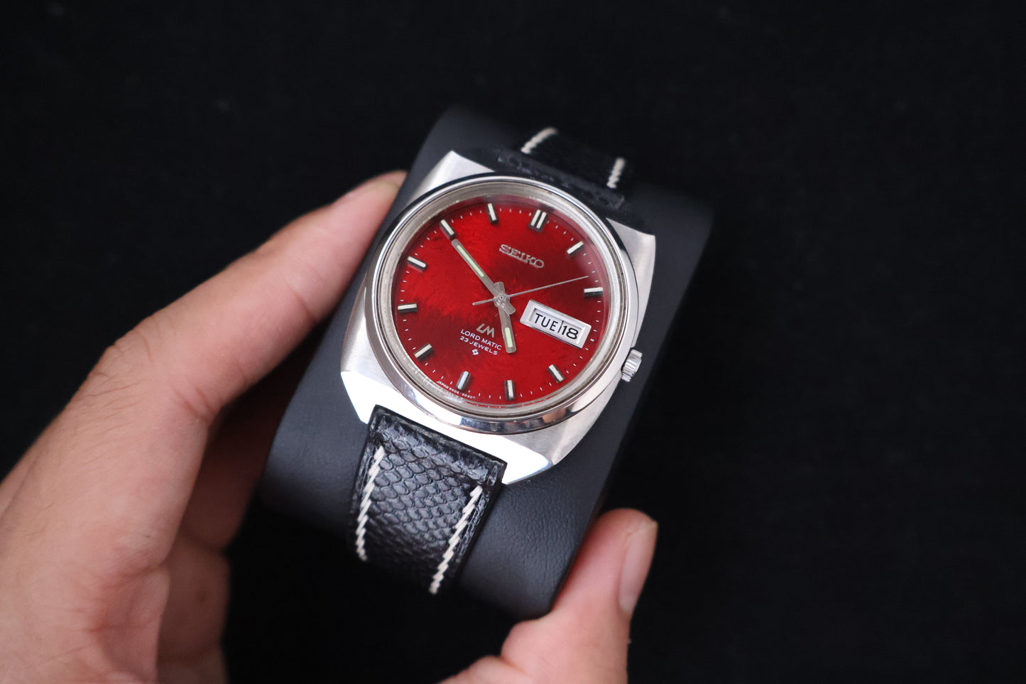 (SERVICED) Rare Vintage 1969 Seiko Lord Matic Red Dial 23 Jewels 5606-9030