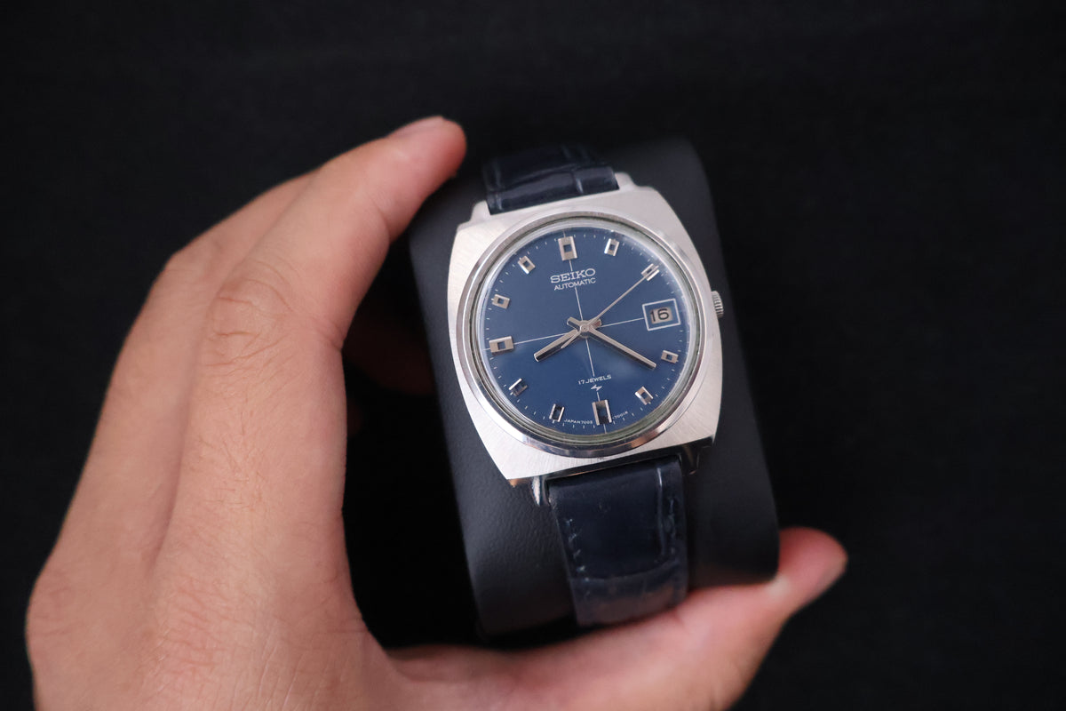 (SERVICED) Rare Vintage 1972 Seiko 17 Jewels Blue Dial 7005-7001