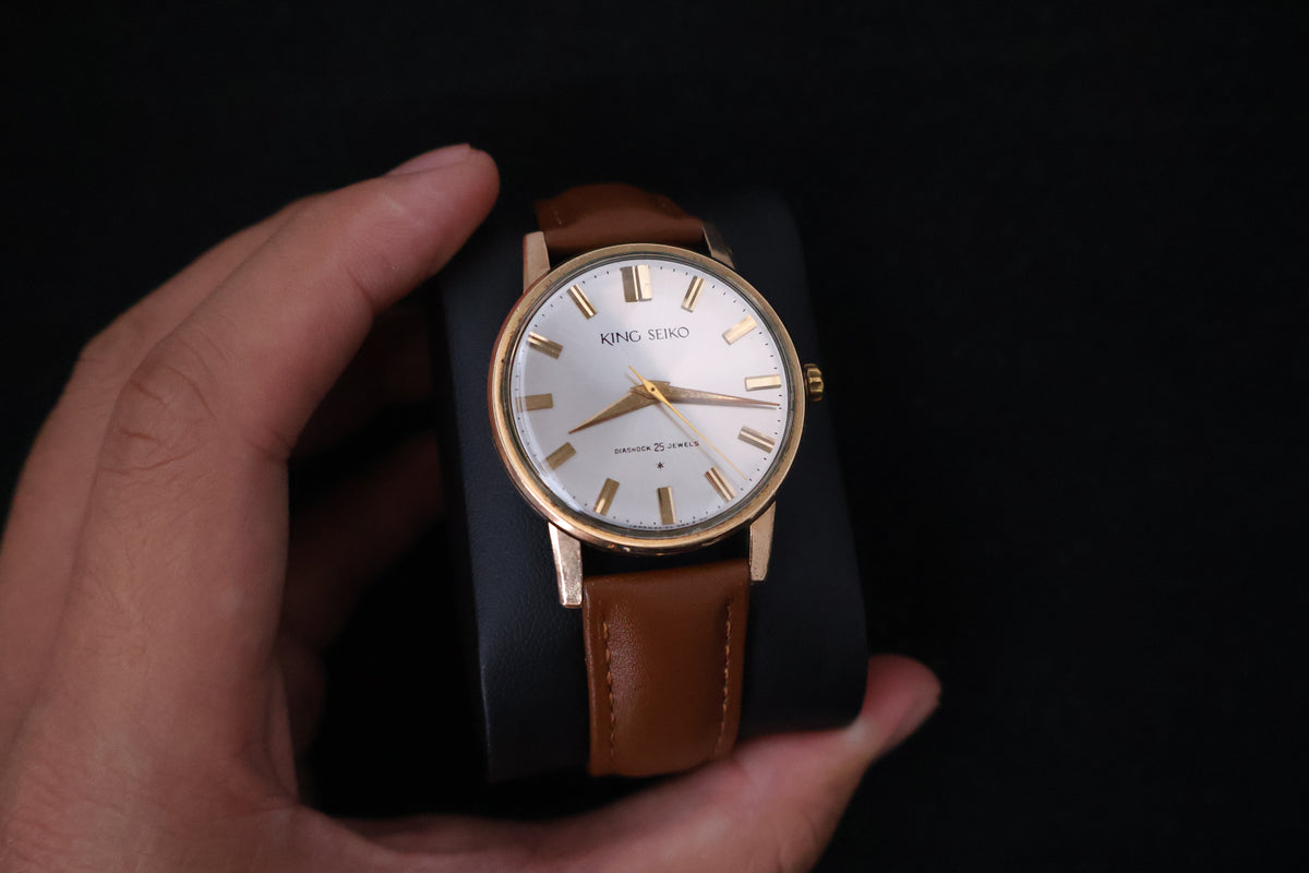 (SERVICED) Rare Vintage 1960s King Seiko First Gen Shield Medallion 14K Gold 25 Jewels - J14102E