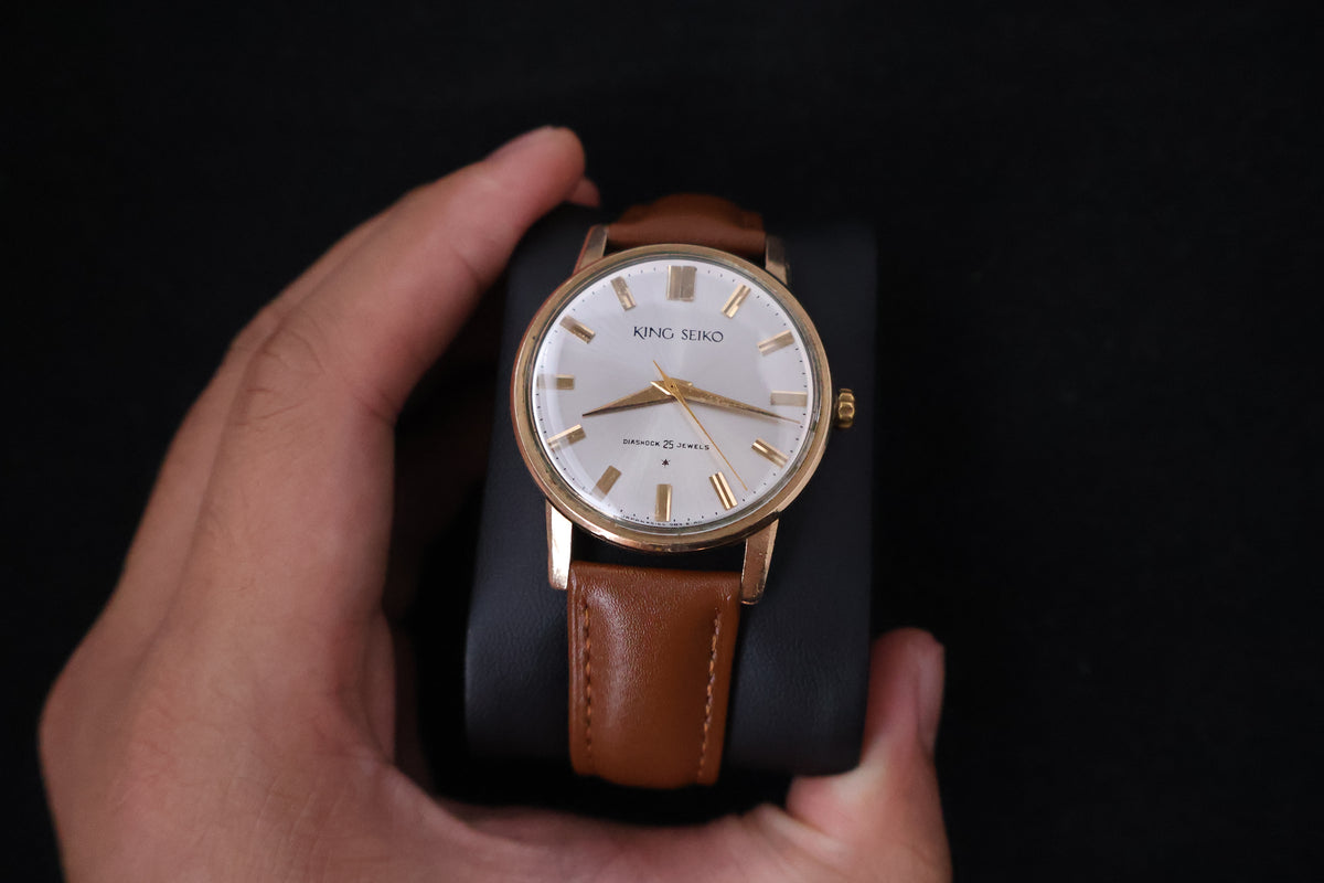 (SERVICED) Rare Vintage 1960s King Seiko First Gen Shield Medallion 14K Gold 25 Jewels - J14102E