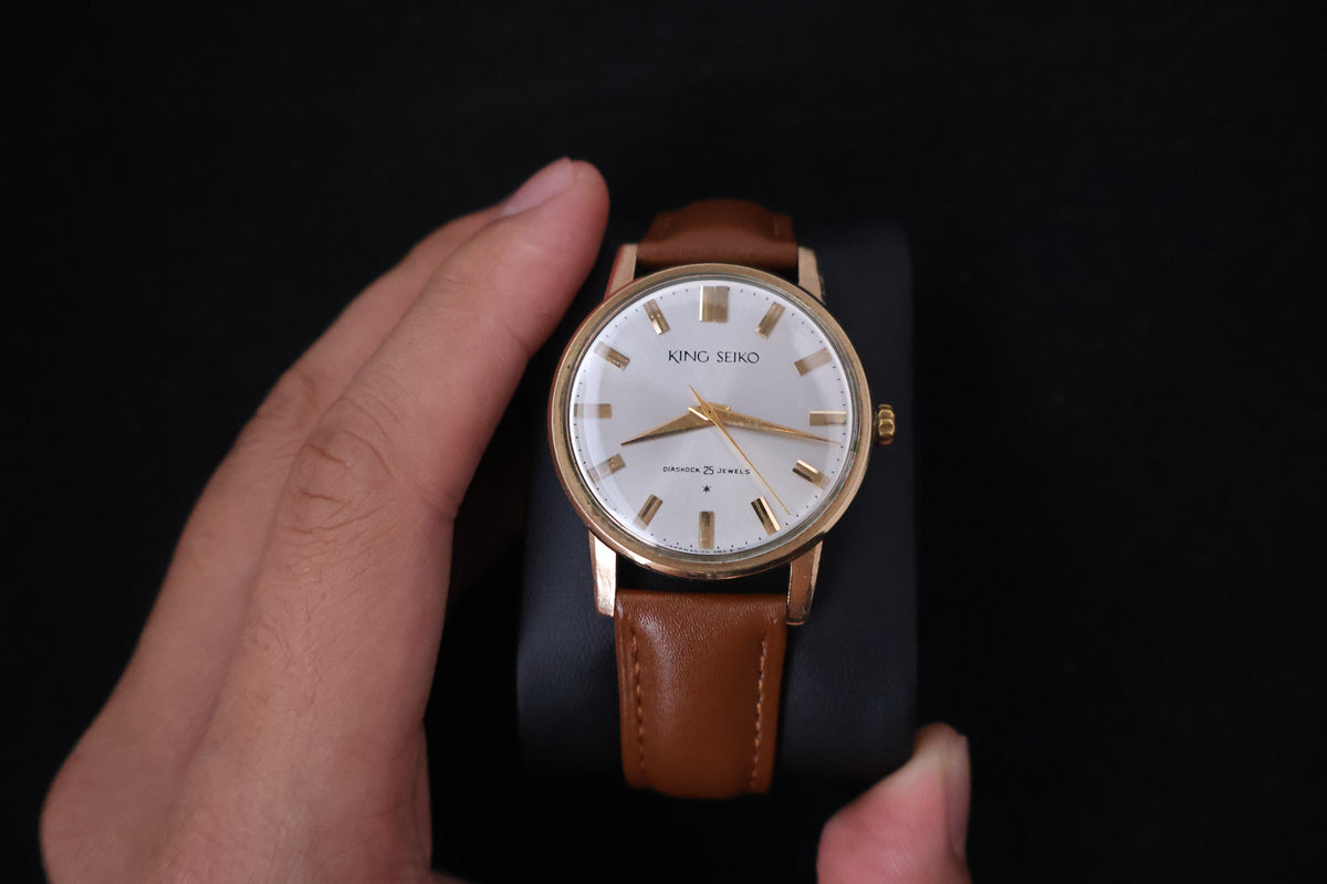(SERVICED) Rare Vintage 1960s King Seiko First Gen Shield Medallion 14K Gold 25 Jewels - J14102E