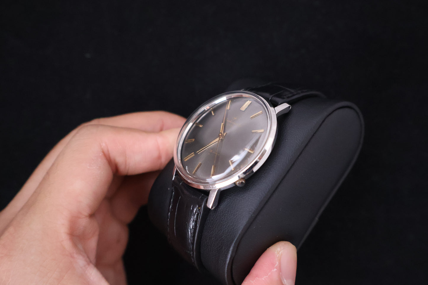 (SERVICED) Rare Vintage 1963 Seikomatic Slim 30 Jewels Black Dial - 830 15018