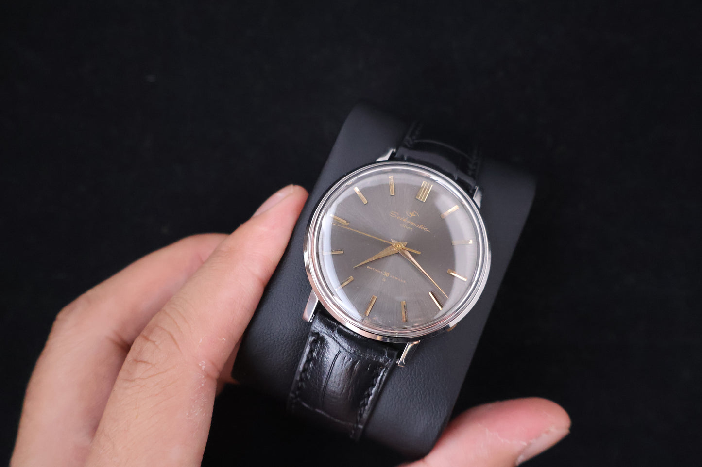 (SERVICED) Rare Vintage 1963 Seikomatic Slim 30 Jewels Black Dial - 830 15018