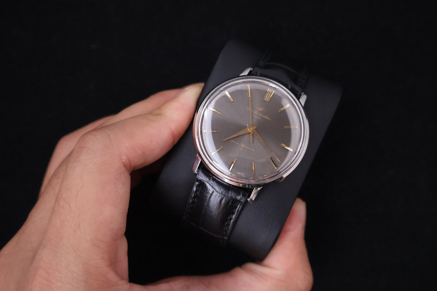 (SERVICED) Rare Vintage 1963 Seikomatic Slim 30 Jewels Black Dial - 830 15018
